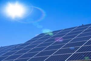 2025年最新|神奈川県・市町村別の太陽光補助金まとめのアイキャッチ画像