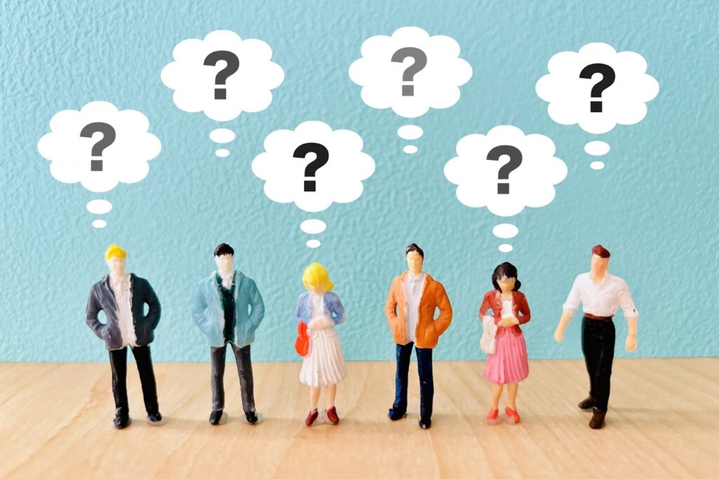 頭の上にはてながある画像